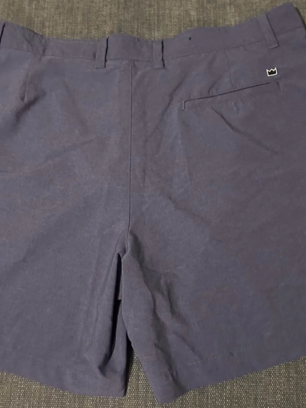 crown & ivy Men's Indigo Flat-Front Performance Shorts
